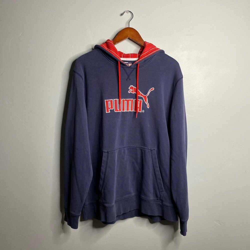 Navy and red Puma hoodie size large with a 90’s vibe